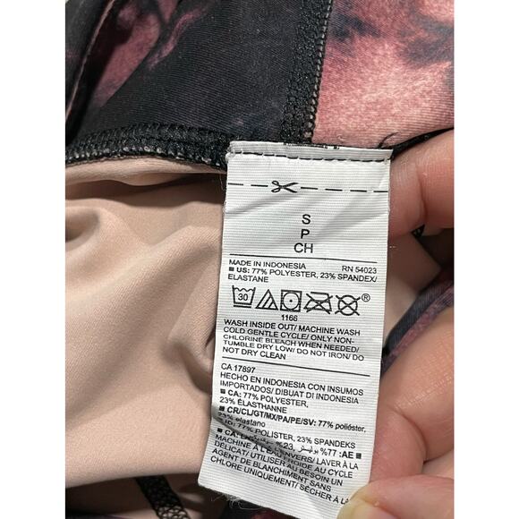 Old Navy Women's Size Small Powersoft High Rise Tie Dye Leggings Multicolor - Picture 7 of 7